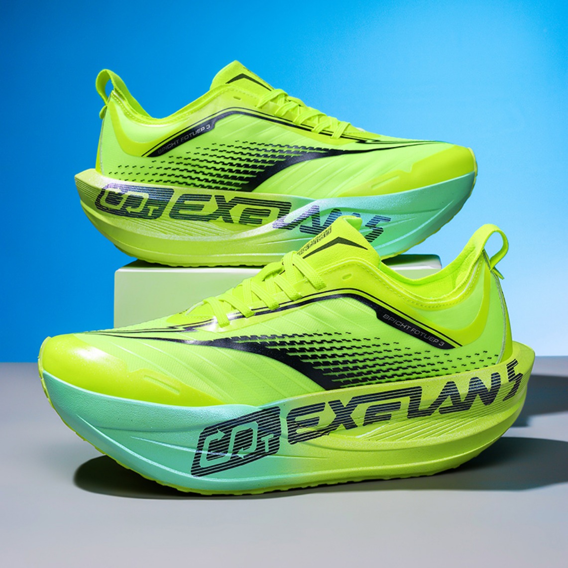 Tênis de Corrida com Placa de  - Carbon Plate Marathon Racing Shoes avaliação e preço