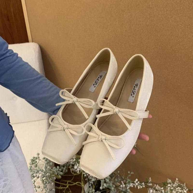 Nova Tendência de Outono: Sapa - Heels avaliação e preço